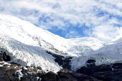 15 Days Lhasa-Yamtroktso-Shigatse-Mt. Everest Mt. Kailash  Guge Kingdom Tour