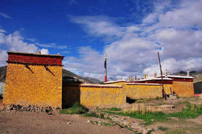 7 Days Lhasa-Yamdroktso-Shigatse-Mt. Everest Tour