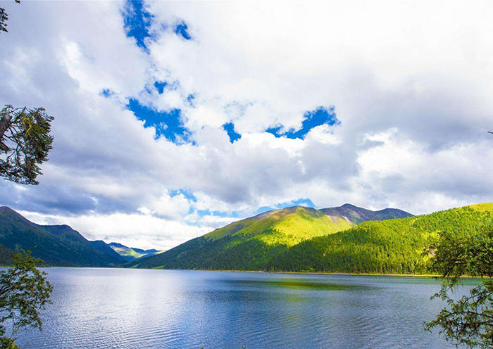 Nyingchi weather in October