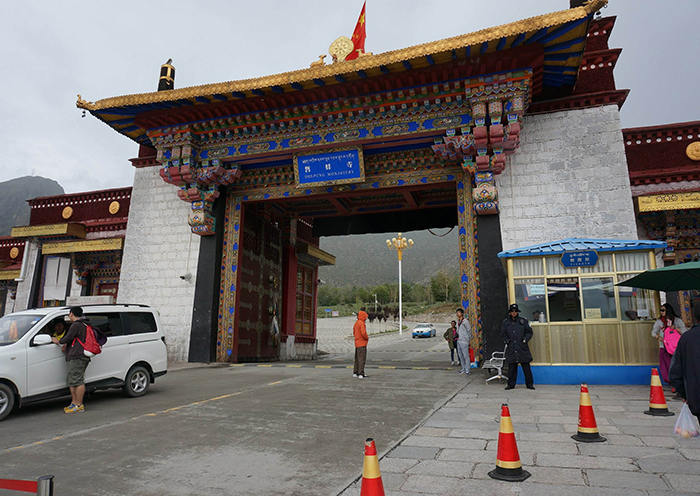 drepung monastery