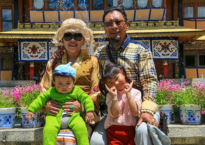 How to travel to Tibet from Thailand